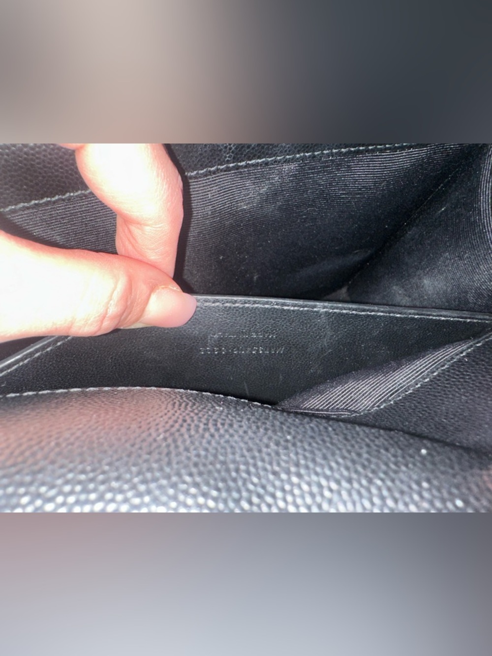 SAINT LAURENT KATE MEDIUM CHAIN BAG WITH TASSEL IN GRAIN - Picture 4 of 17